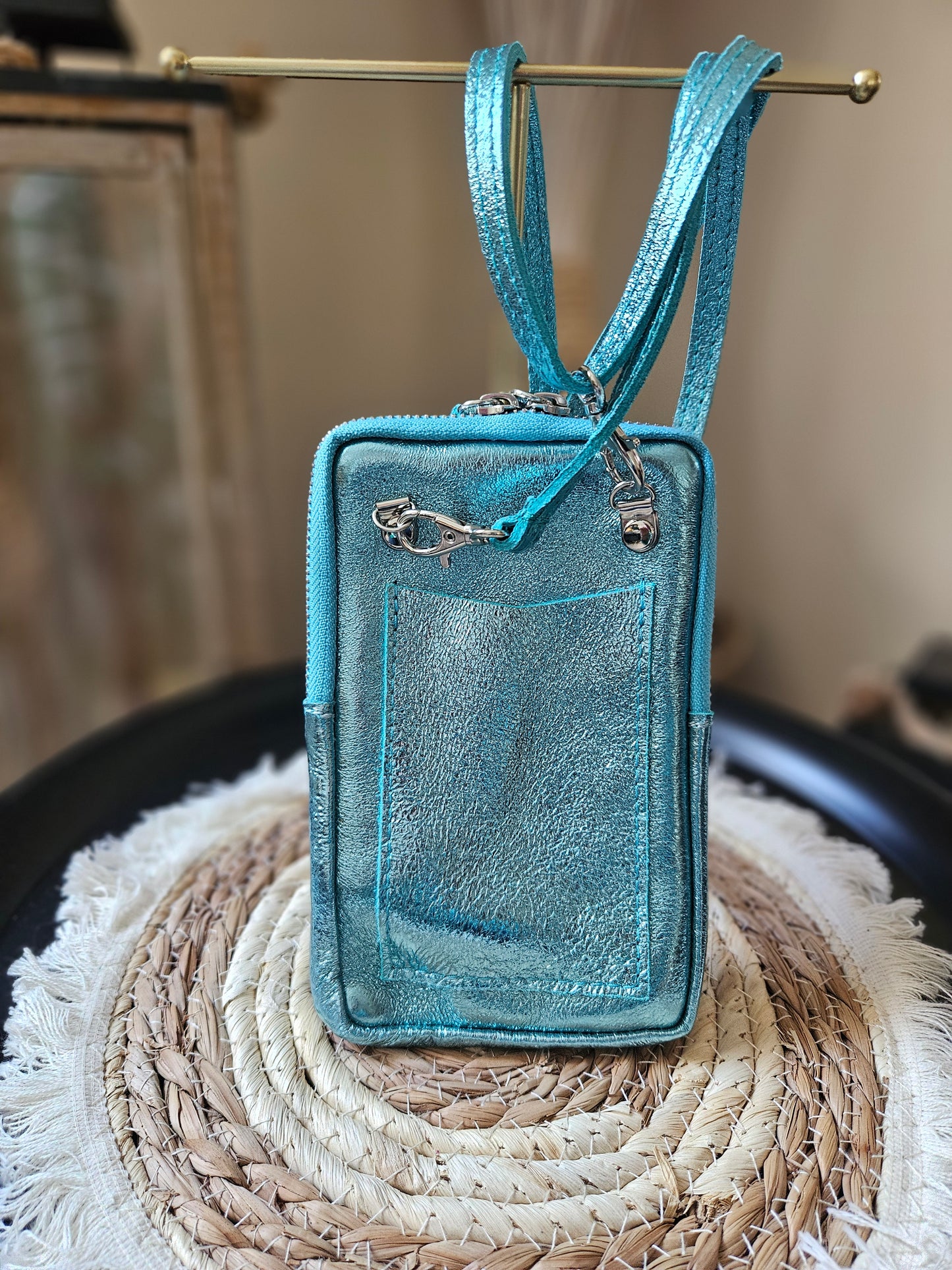 Pochette téléphone bleue