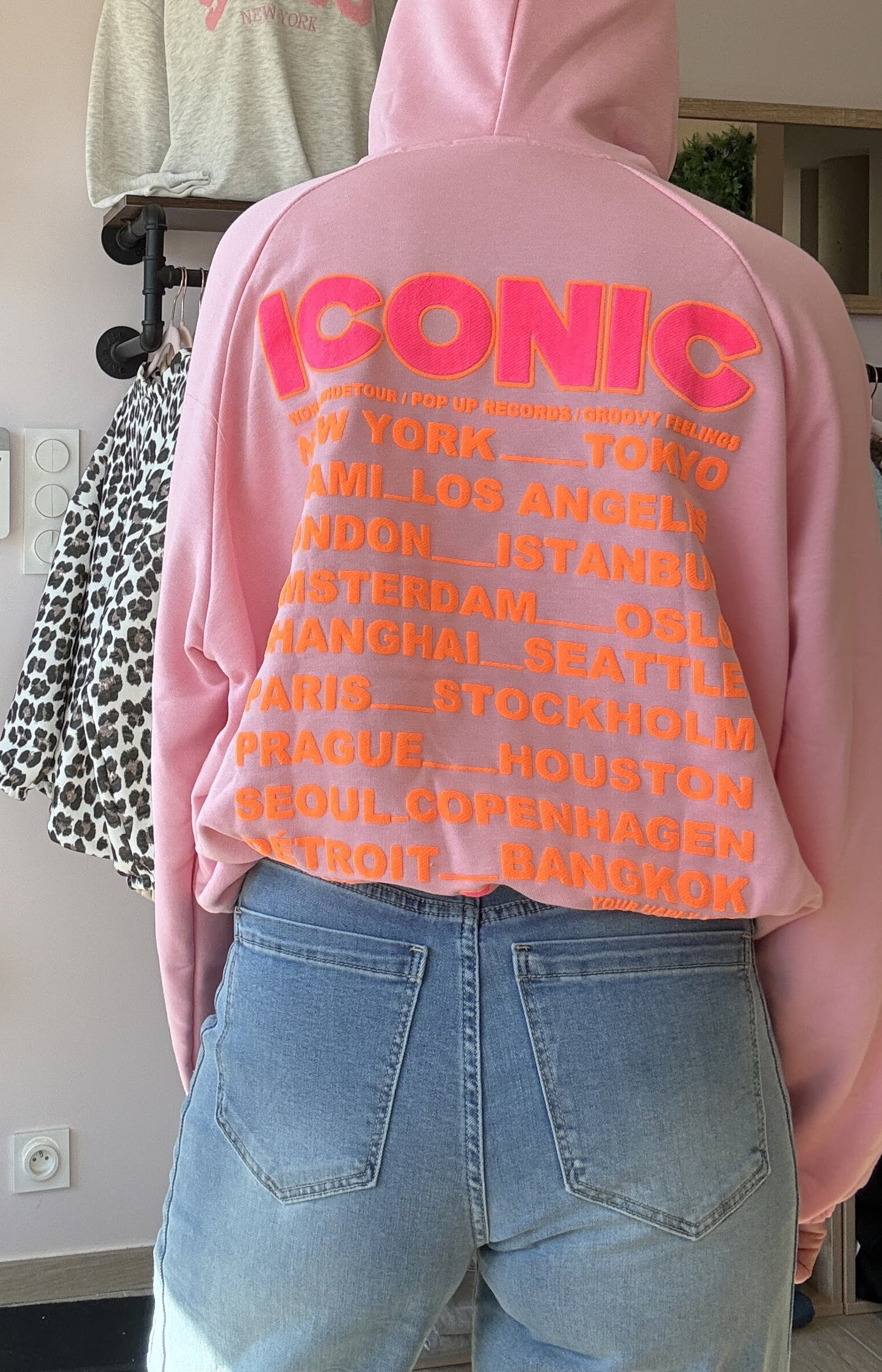 Sweat Capuche Rose ICONIC