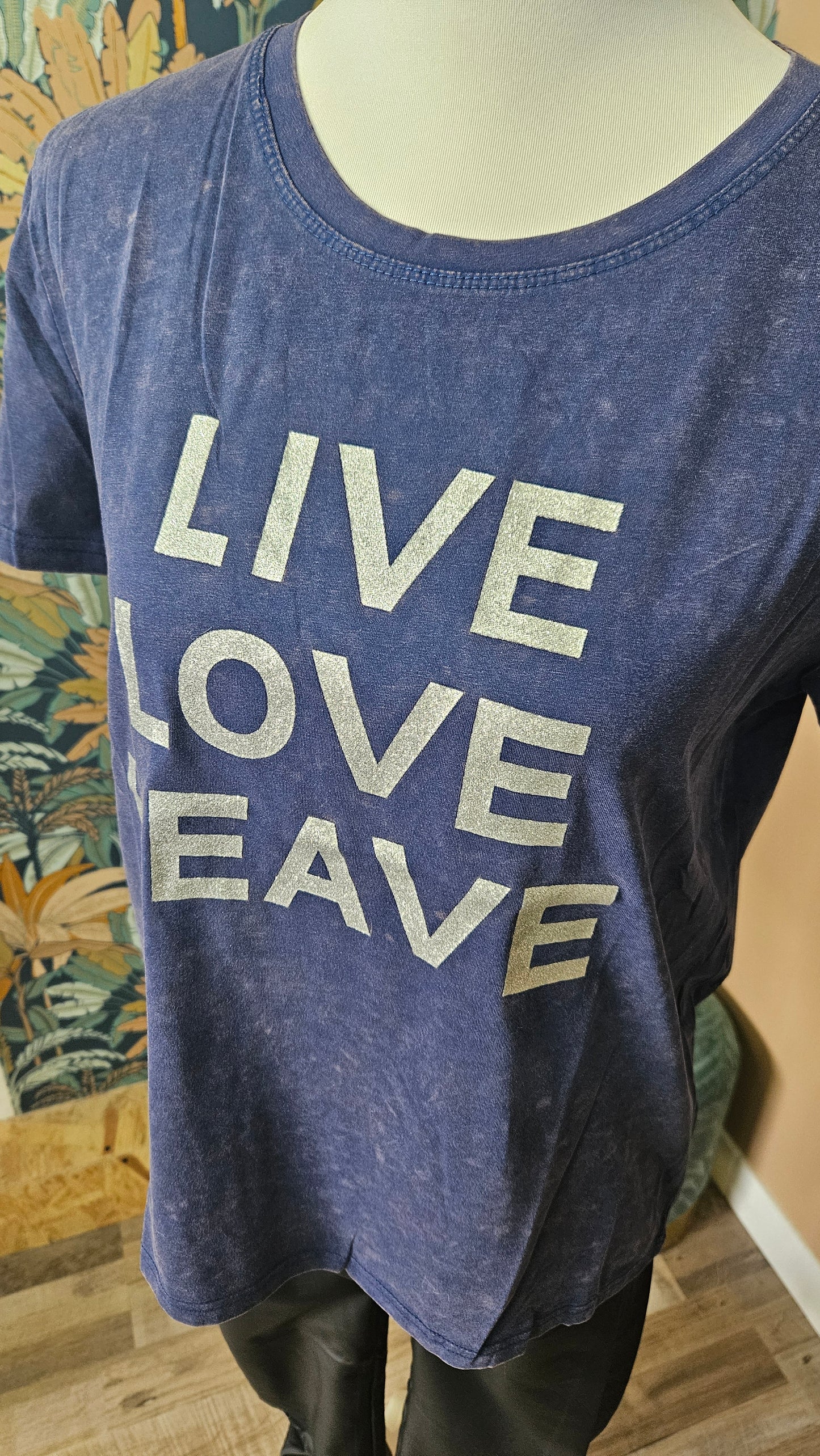 Tee-shirt bleu marine