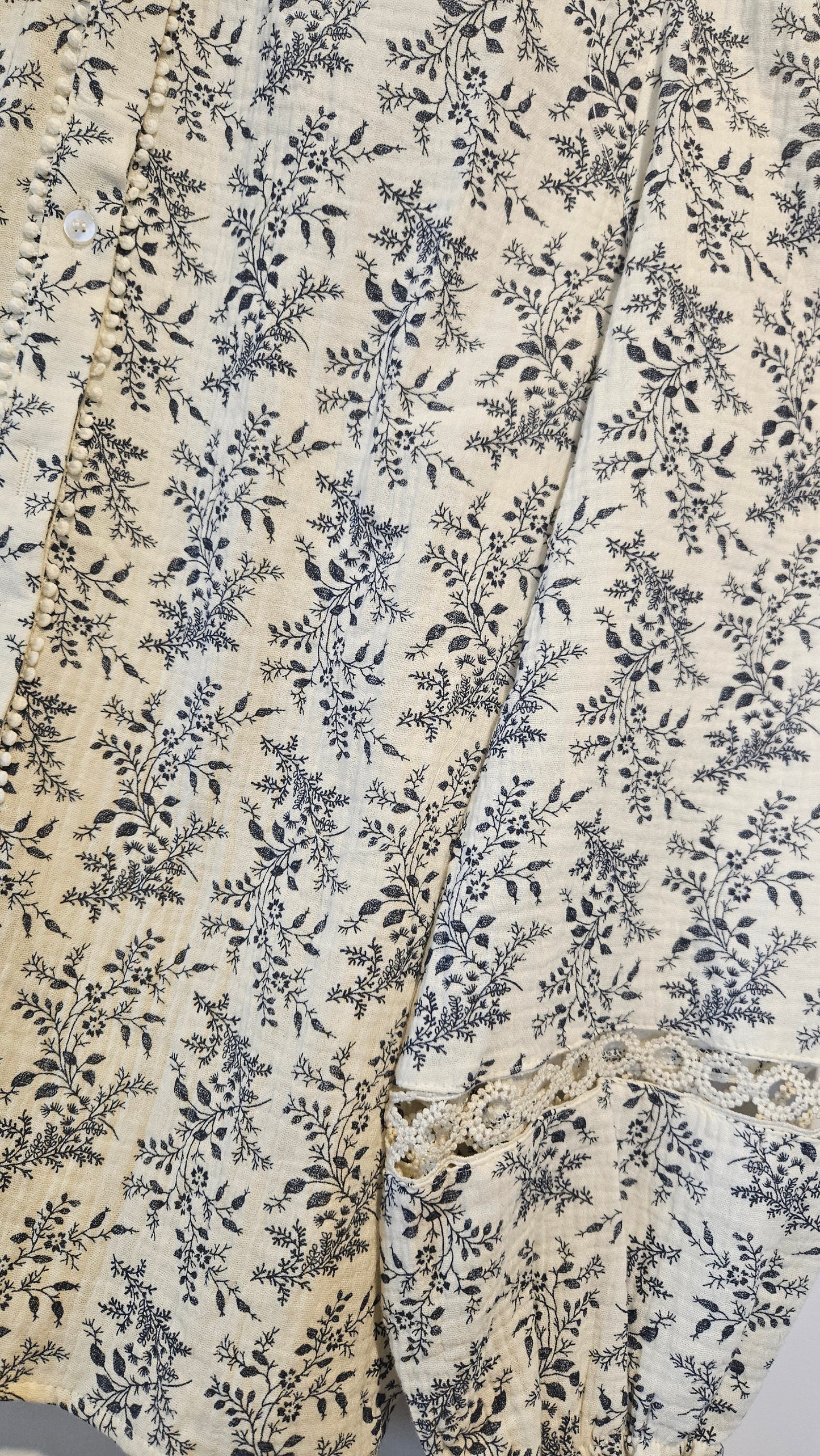 Blouse Marine/Ecru fleurs