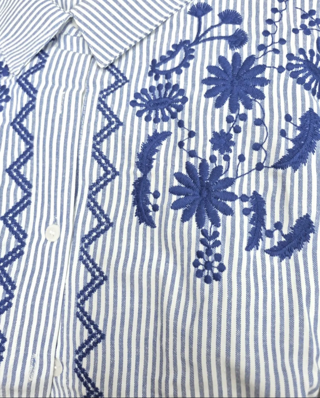Chemise Bleue Rayée Motifs
