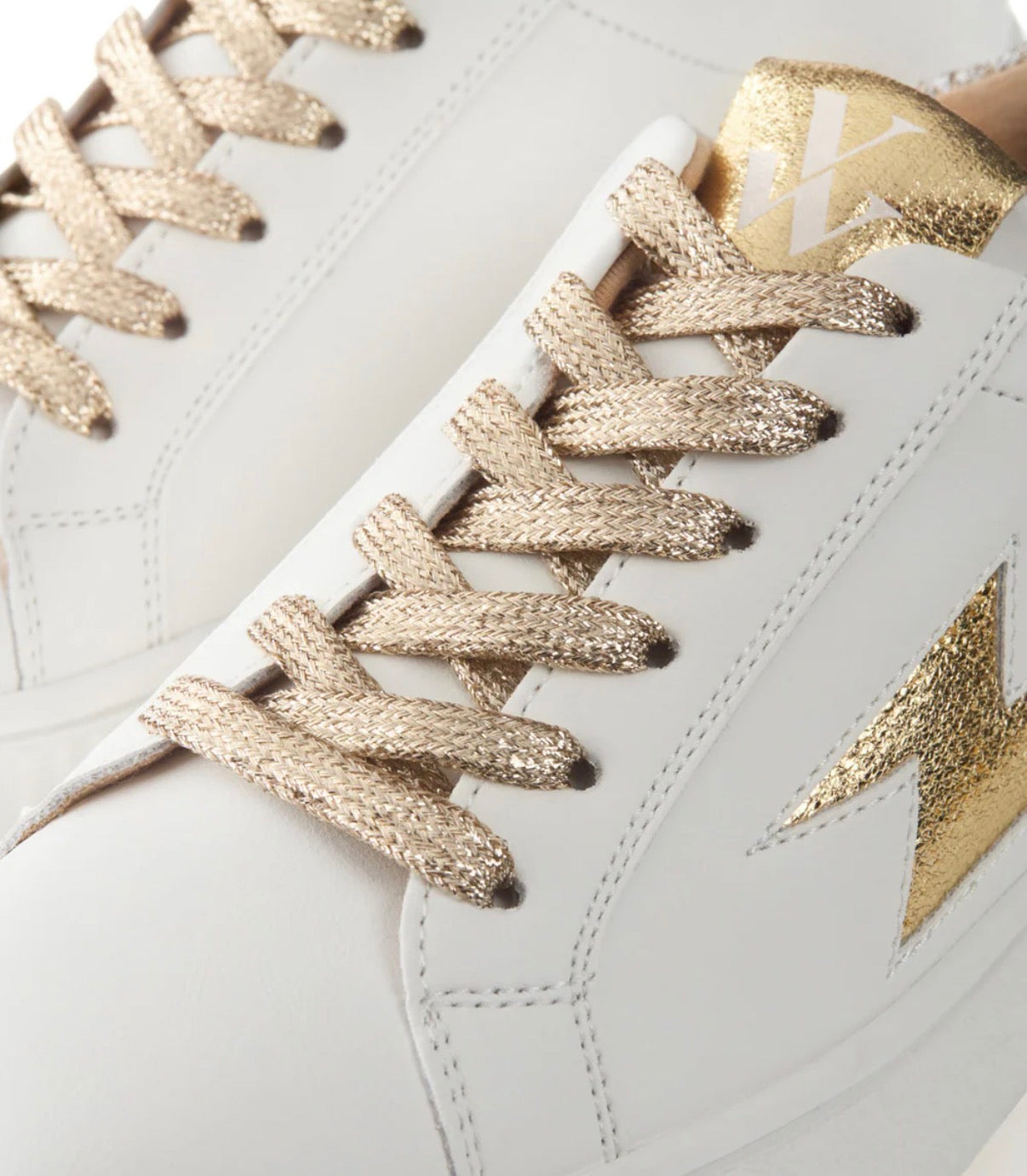 Lacets Dorés