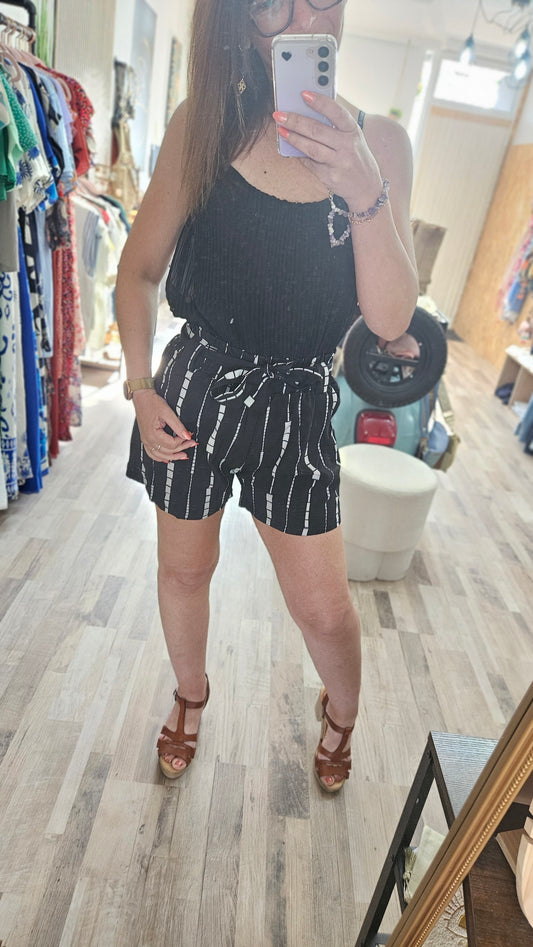Short fluide noir à rayures