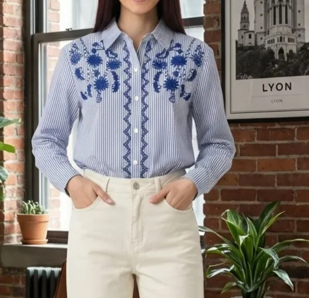 Chemise Bleue Rayée Motifs