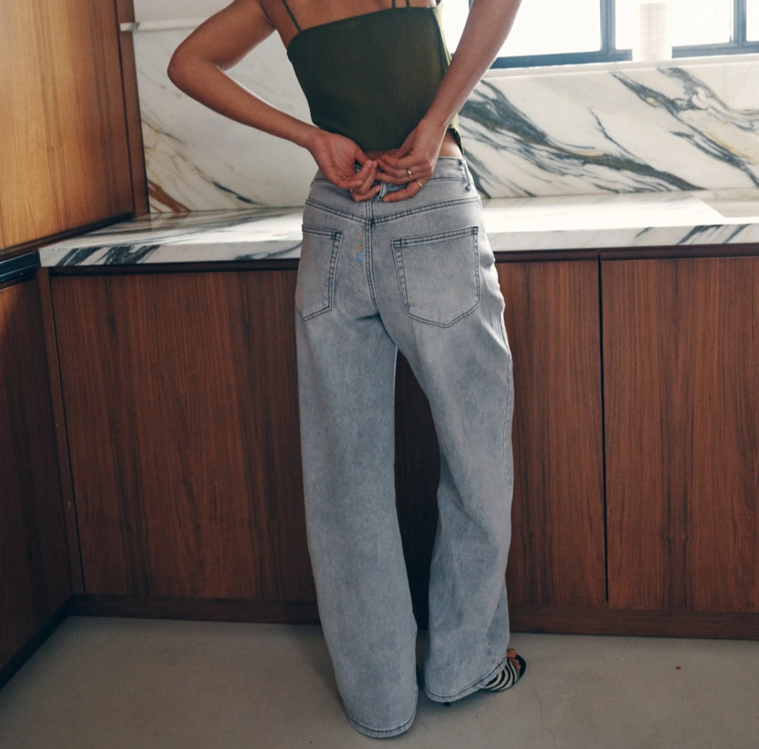 Jean Barrel Gris Clair